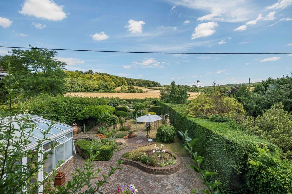 Property photo 3 of 52 Image
