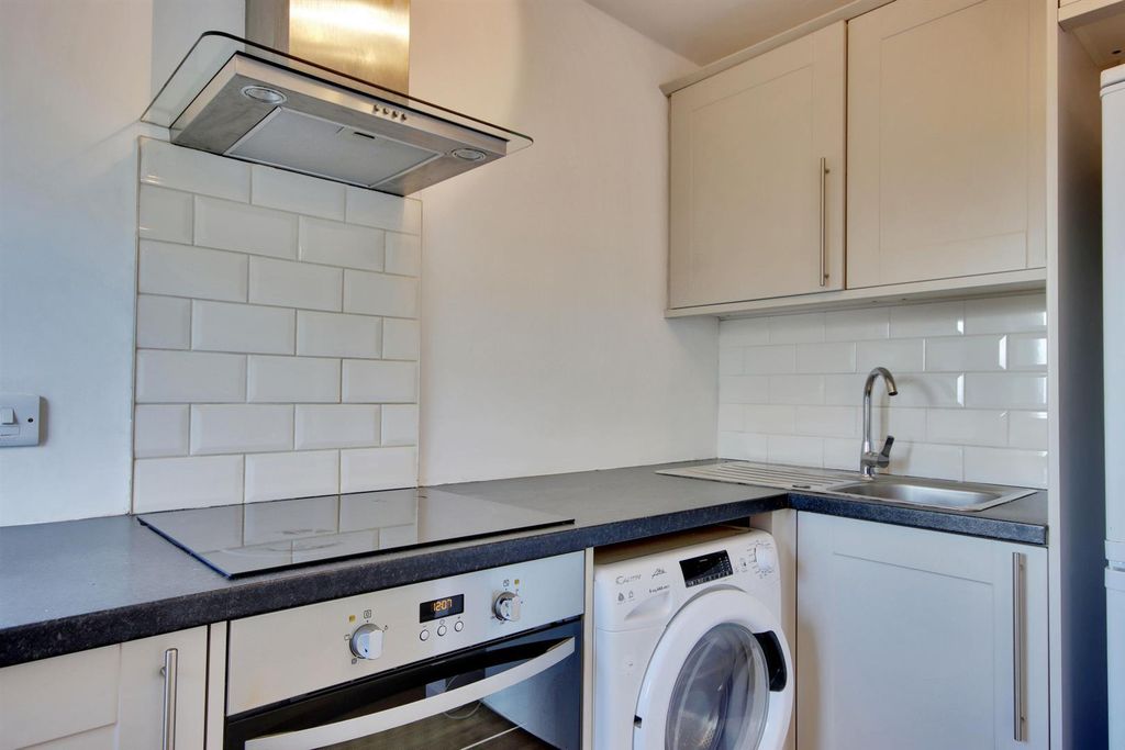 Property photo 3 of 13 Kitchen