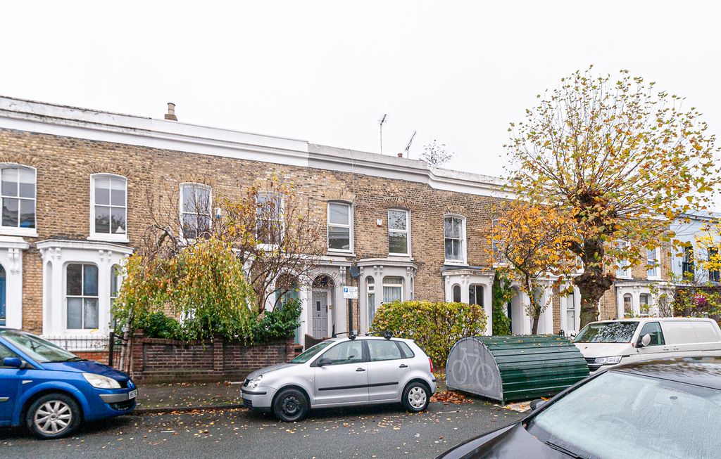 Property photo 2 of 19