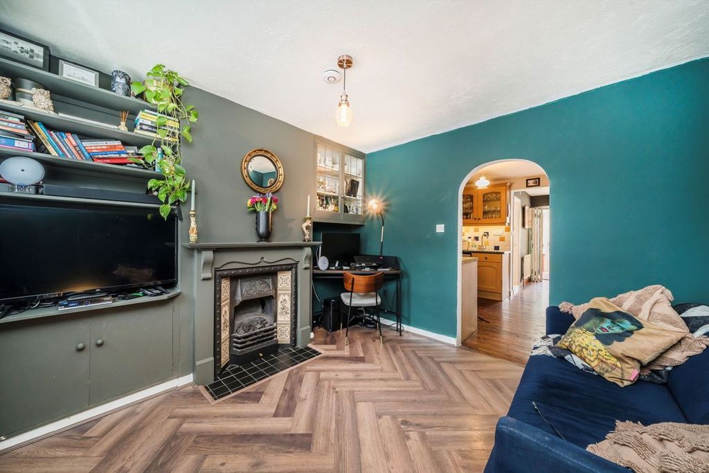 Property photo 2 of 7