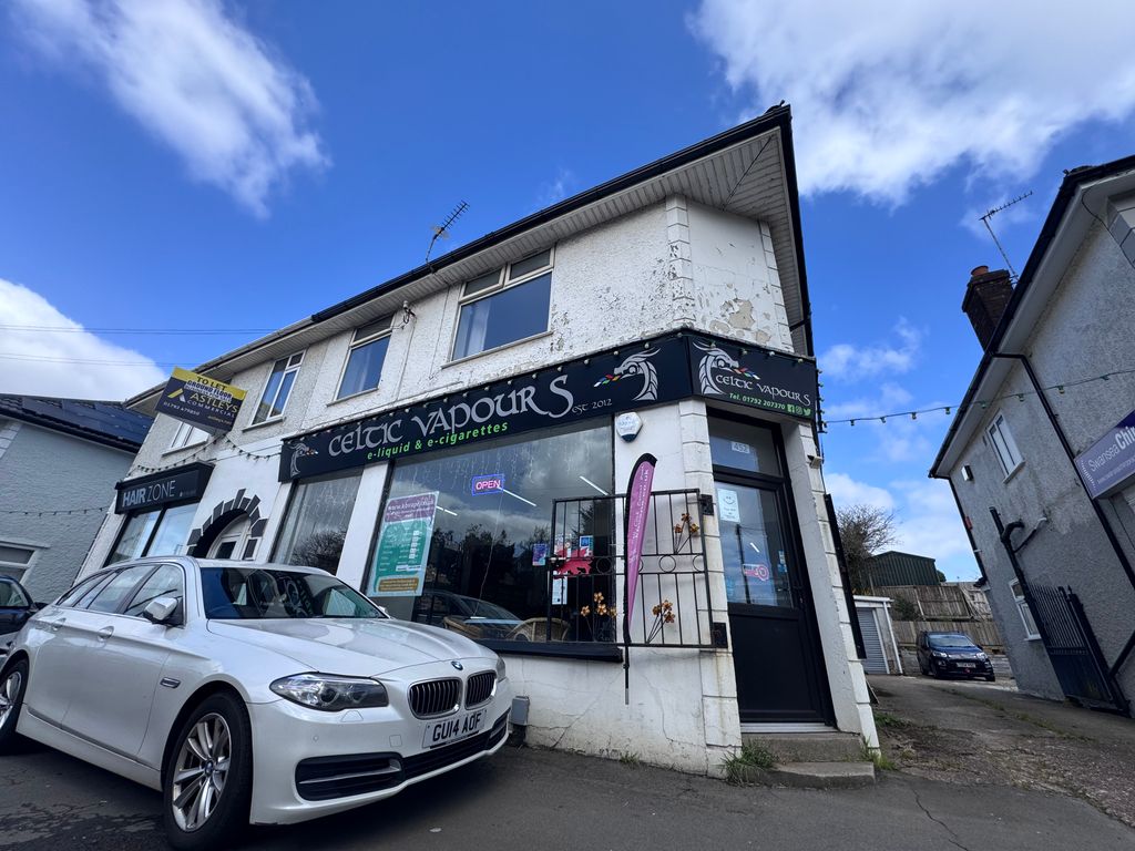 Property photo 1 of 8