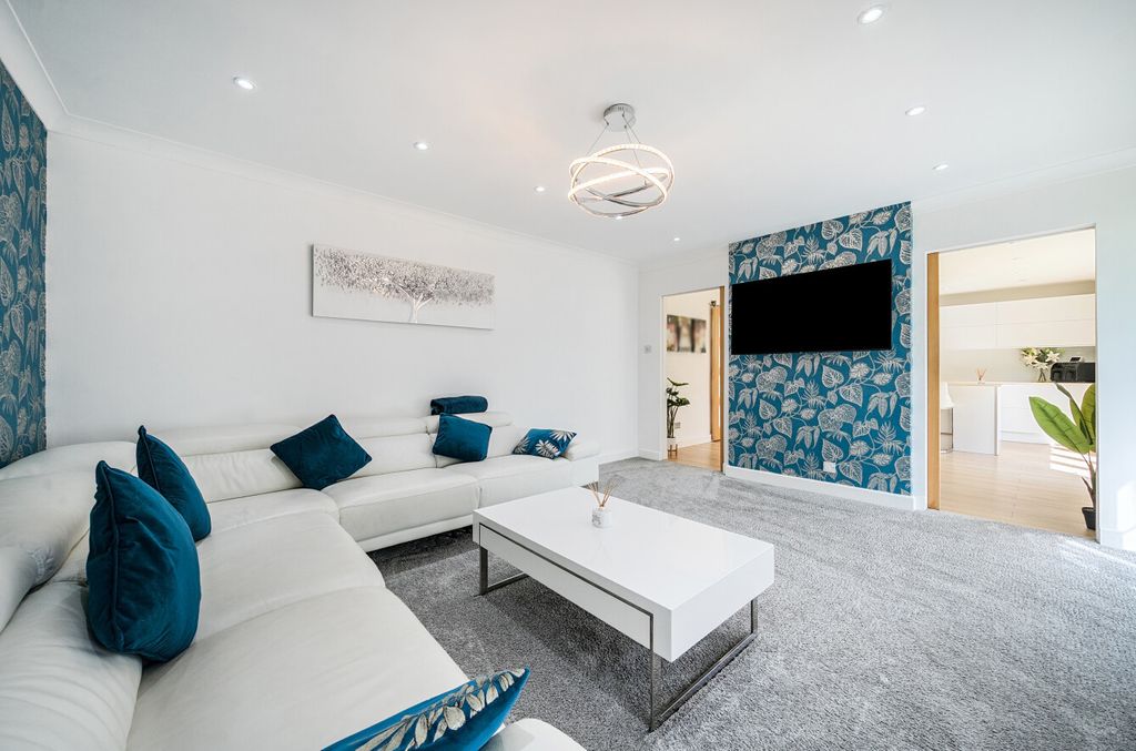 Property photo 3 of 26 1343764-19-68B06F...