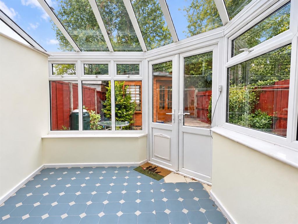 Property photo 3 of 13 D20DC974-D287-4Ef9-B2E0-88C1Df4Bdc6F.Png