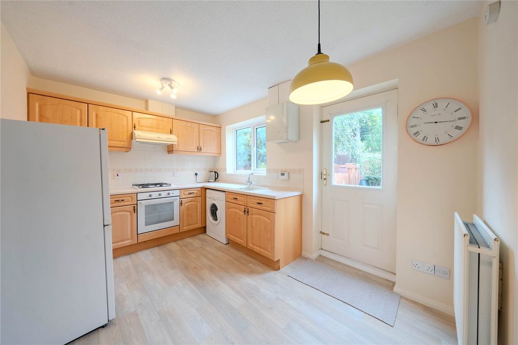 Property photo 2 of 11 Picture No. 15
