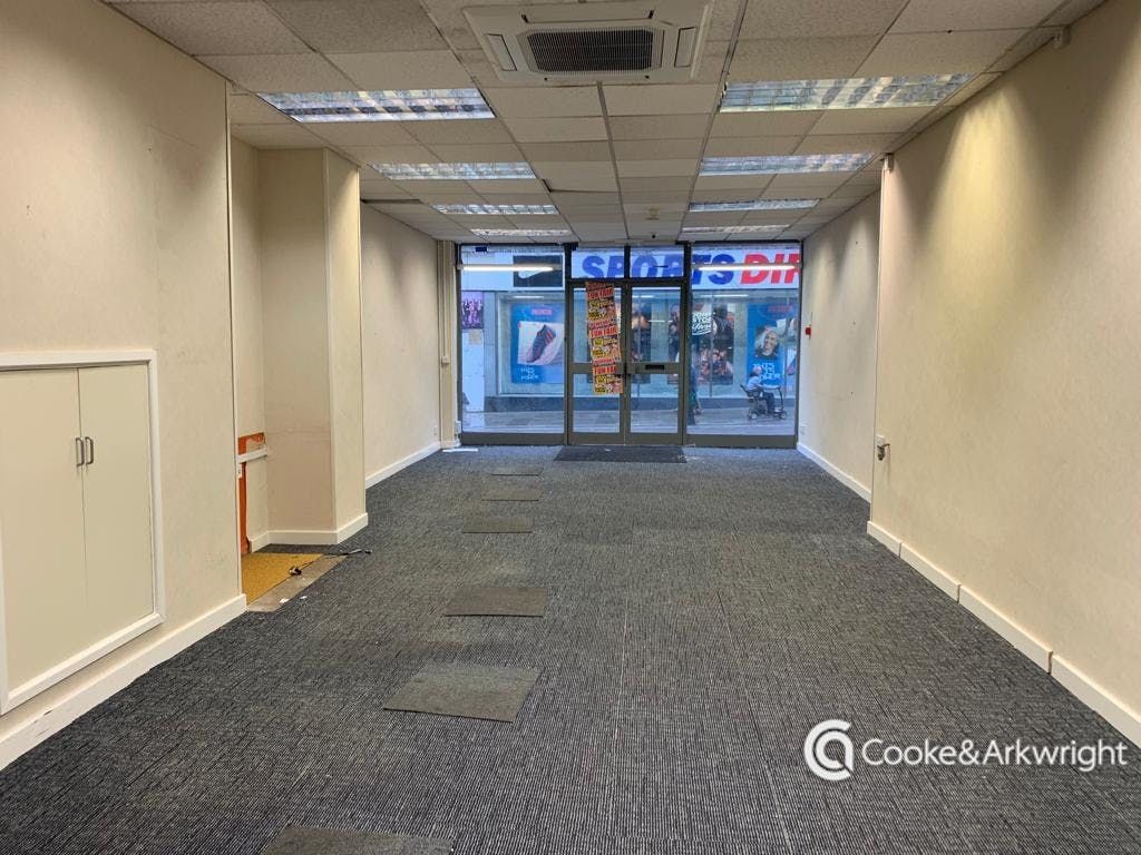 Property photo 3 of 5 175 Inside1.Jpg