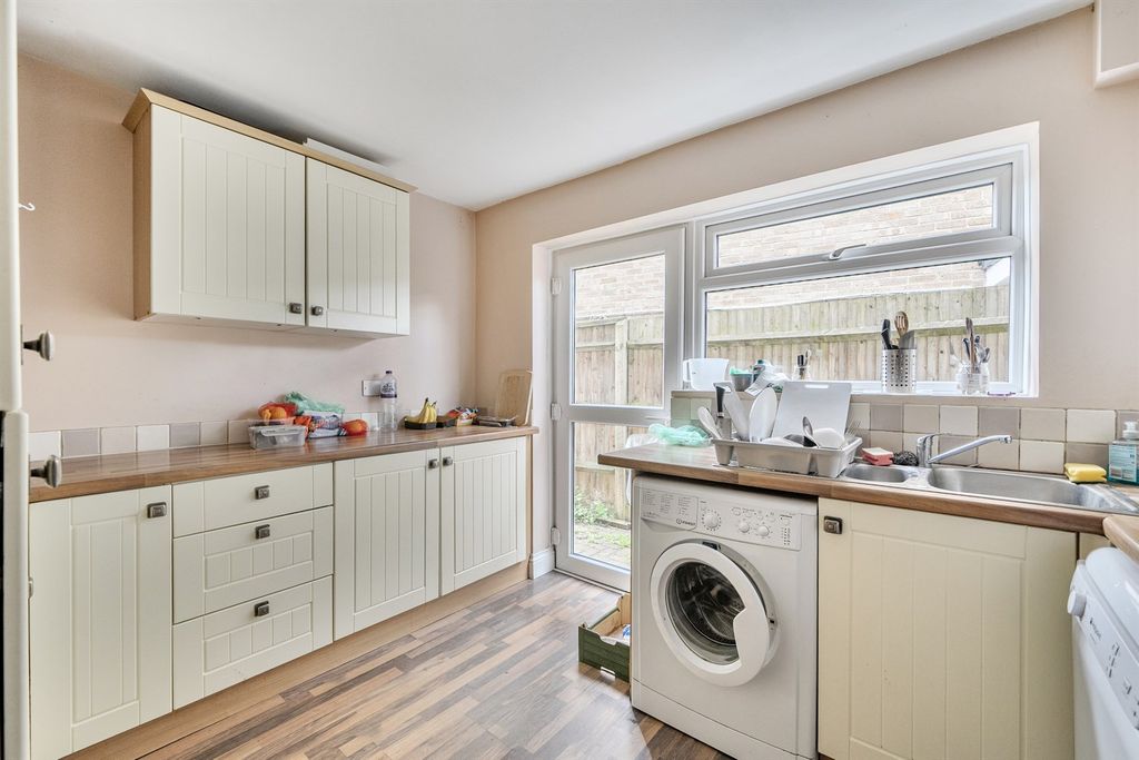 Property photo 2 of 13 Kitchen