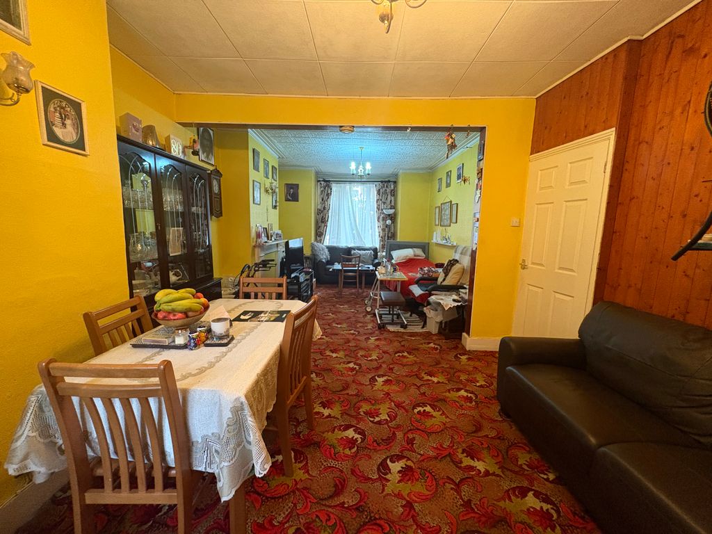 Property photo 3 of 13 Img_7261