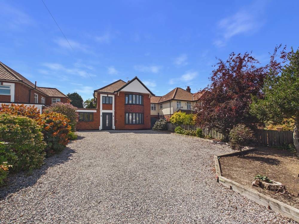 Property photo 1 of 44 Giraffe360-Still044