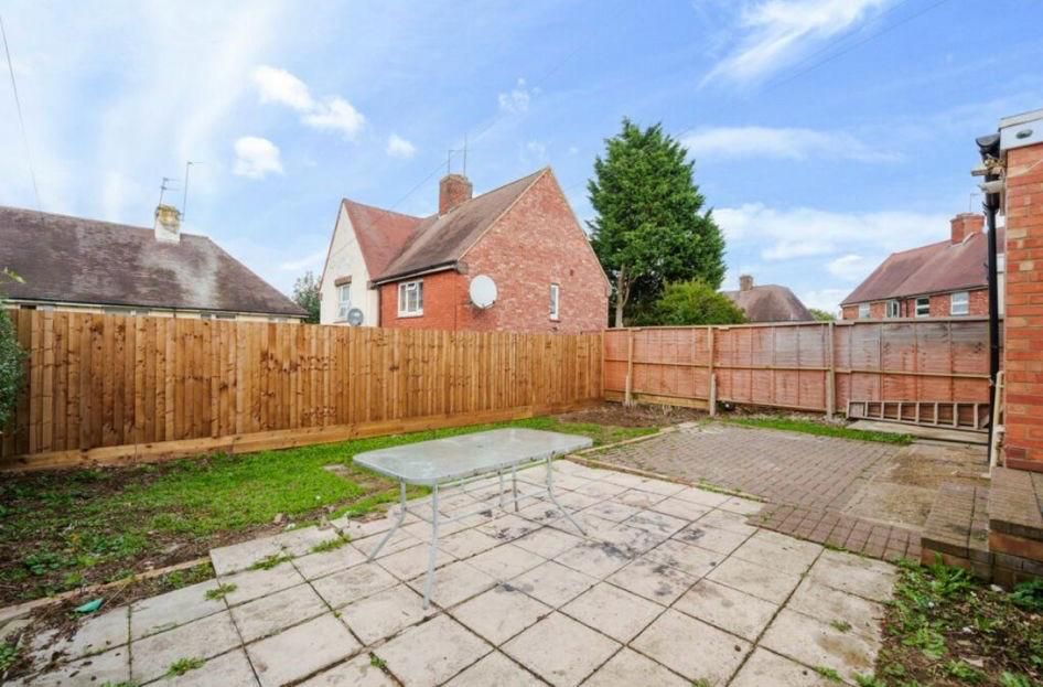 Property photo 2 of 13