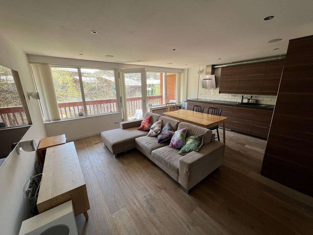 Property photo 1 of 12 Image