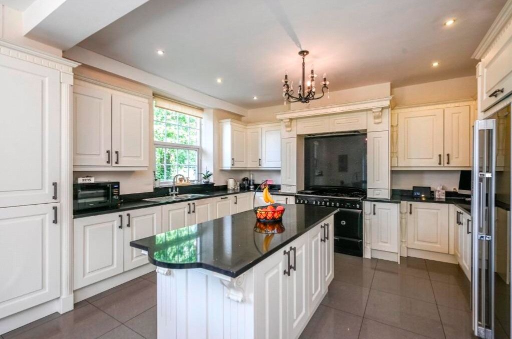 Property photo 3 of 43 Picture No. 04