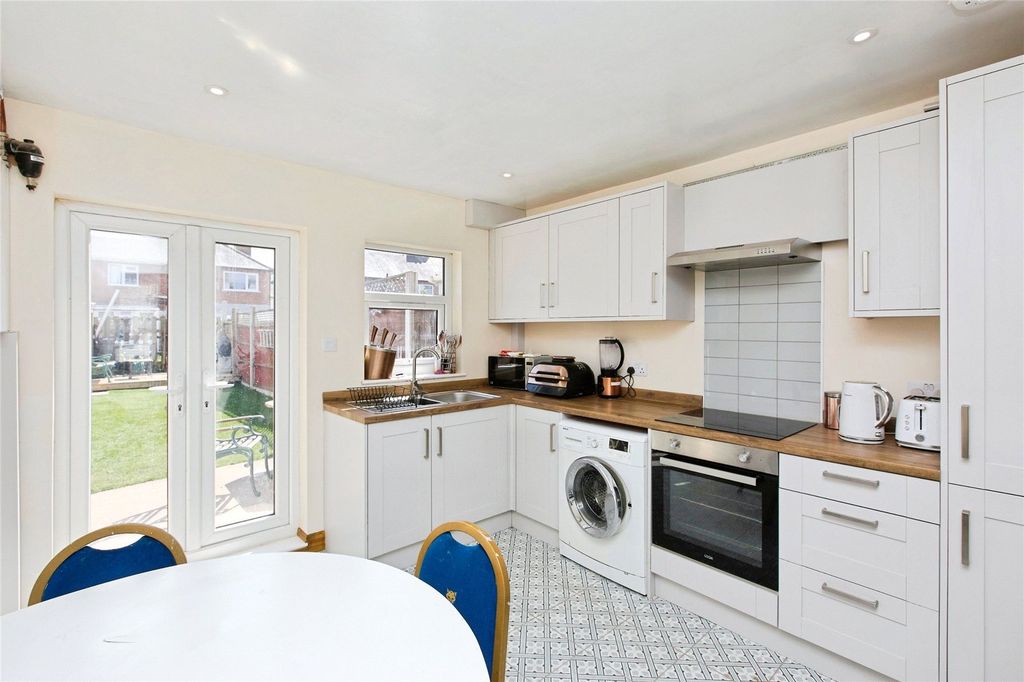 Property photo 3 of 15 Picture No. 59