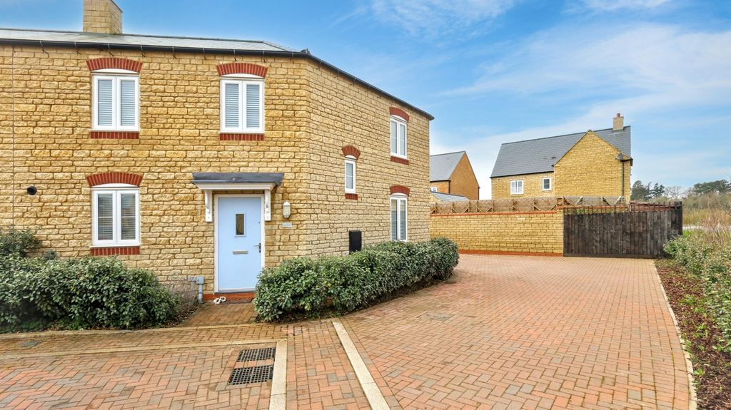 Property photo 1 of 27 Img_3494