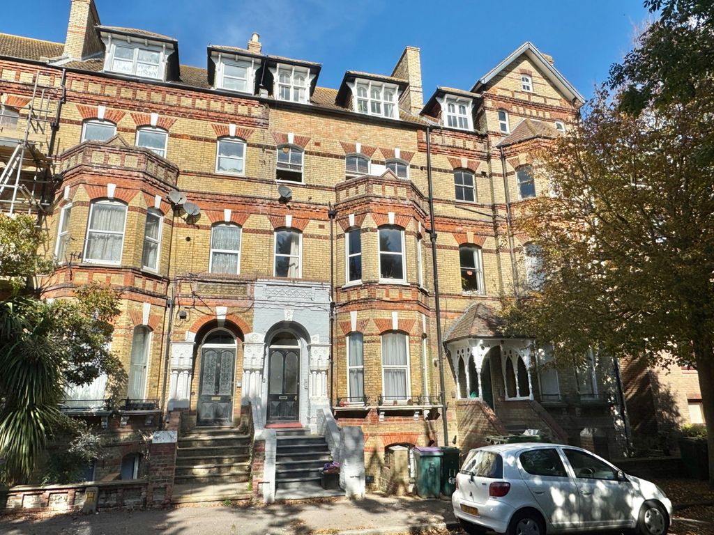 Property photo 1 of 5 Westbourne Gardens