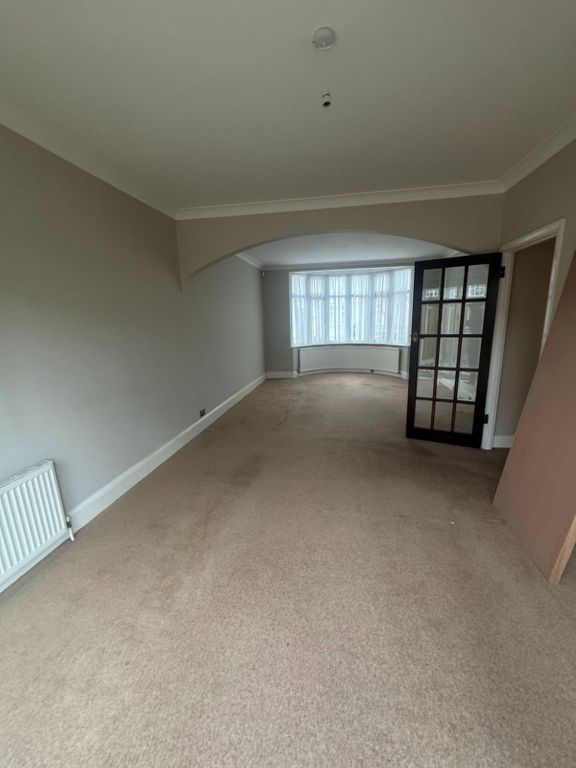 Property photo 2 of 11 Photo 2