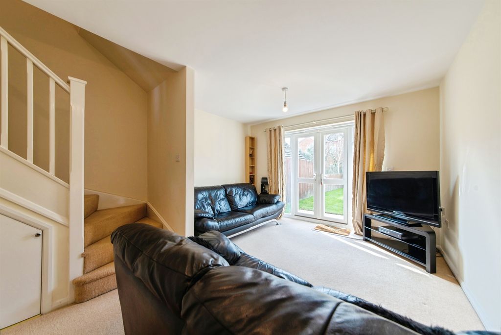 Property photo 3 of 11