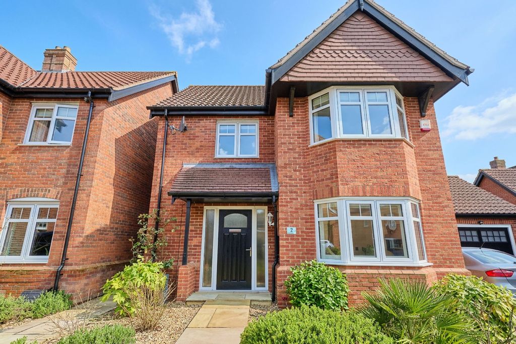 Property photo 1 of 27