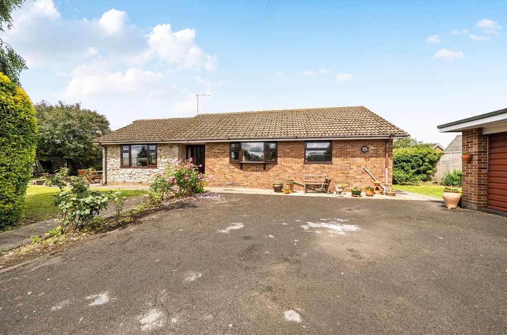 Property photo 1 of 22 1476992-17-6A297E...