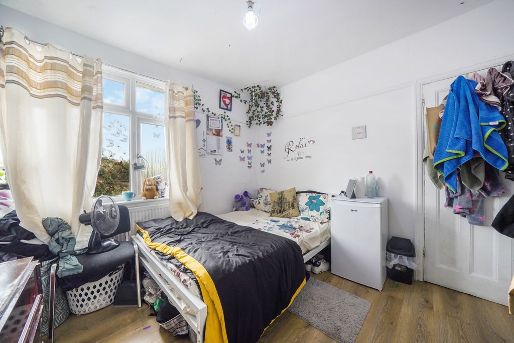 Property photo 3 of 15 Gallery