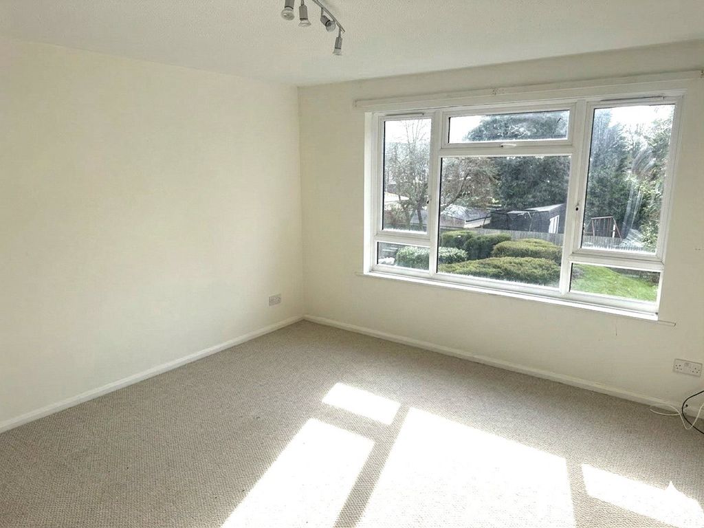 Property photo 3 of 8 Picture No. 02