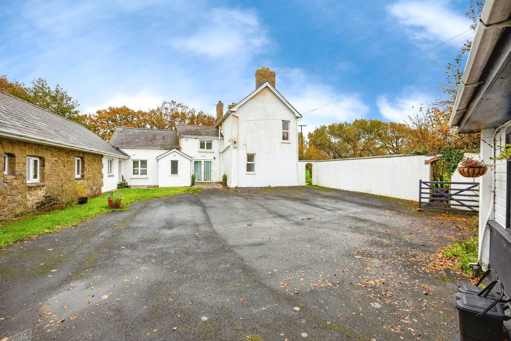 Property photo 1 of 47 Photo