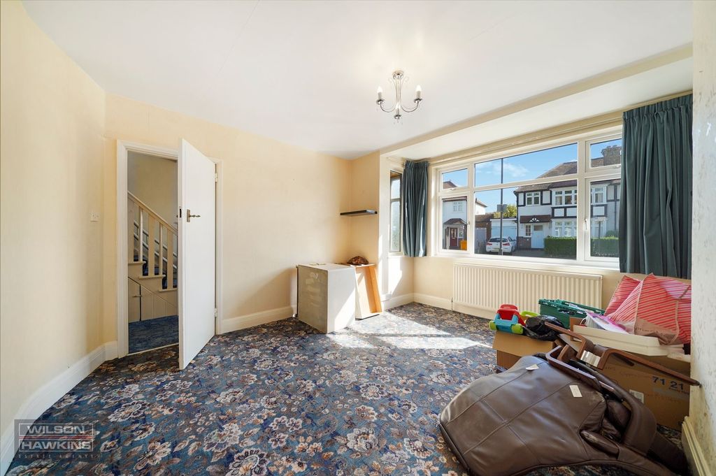 Property photo 2 of 13