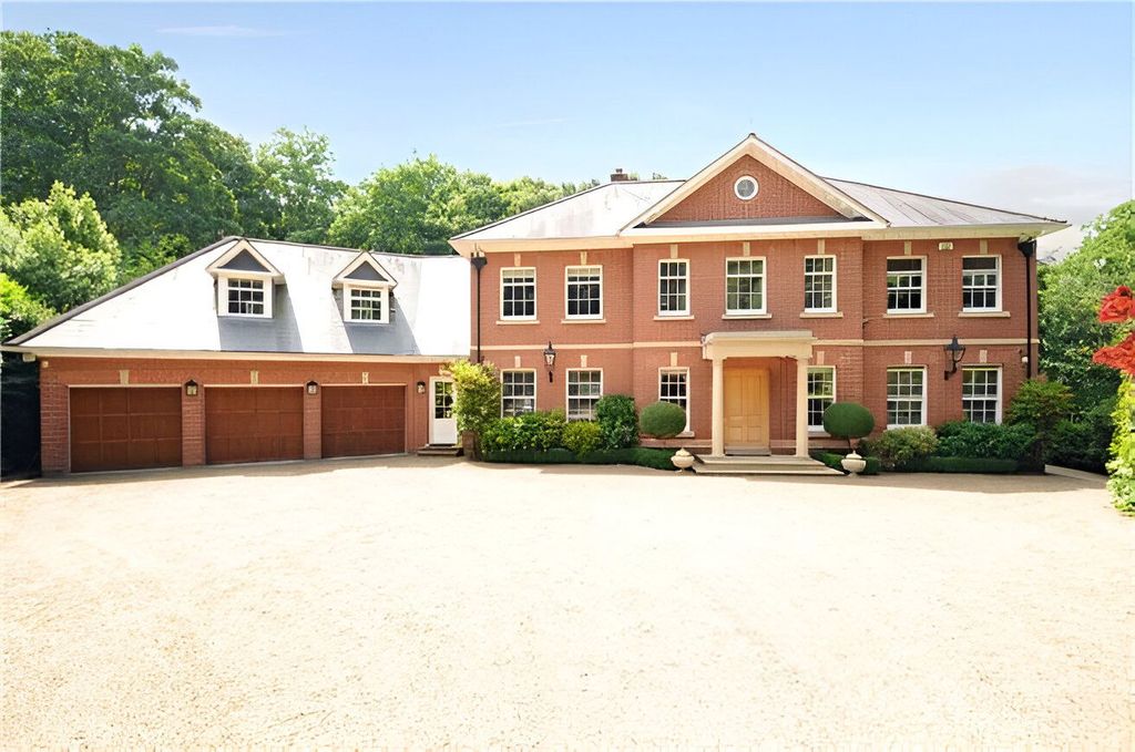 Property photo 1 of 11