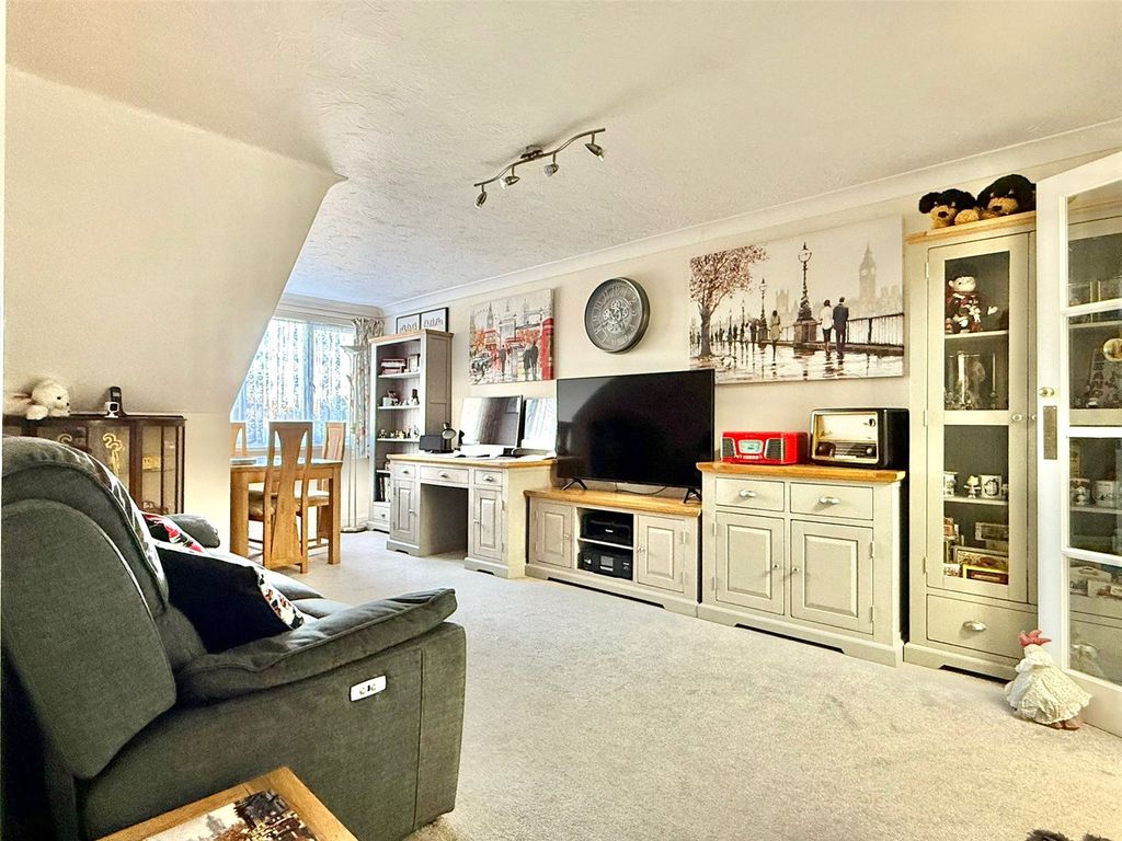 Property photo 2 of 9 Picture No. 06