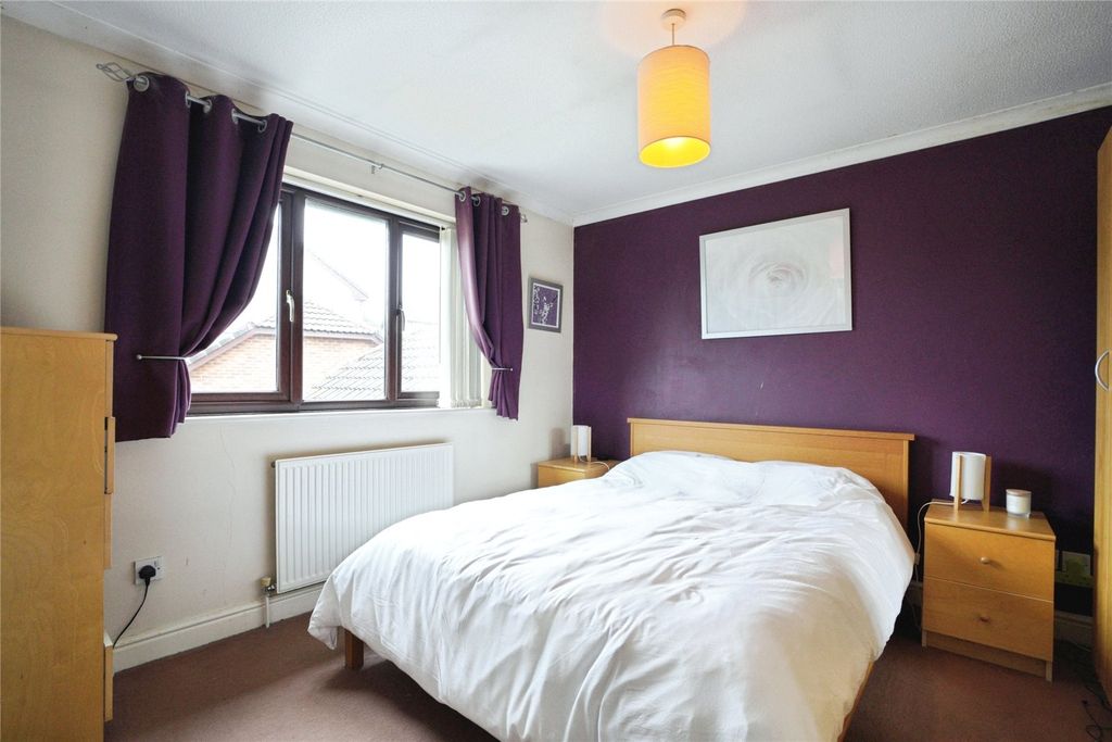 Property photo 3 of 17 Picture No. 12