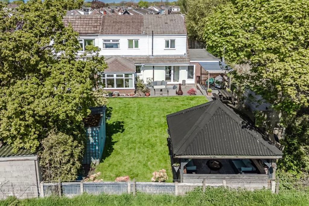 Property photo 2 of 41