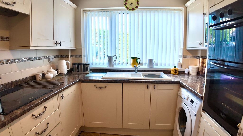 Property photo 3 of 30