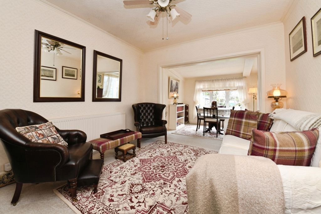 Property photo 3 of 18 Pbox-Img.Jpg