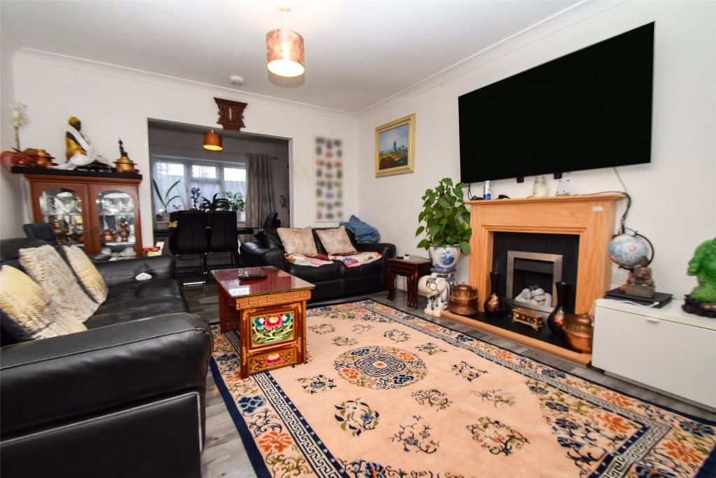 Property photo 2 of 11 Picture No. 01