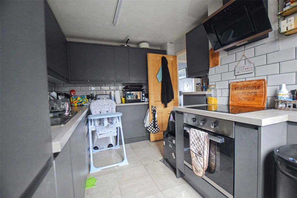Property photo 3 of 12 Picture No. 06
