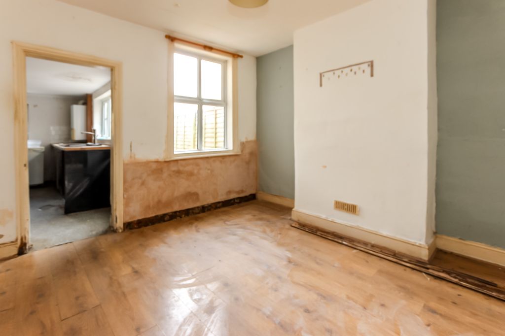 Property photo 2 of 9 Dining Room