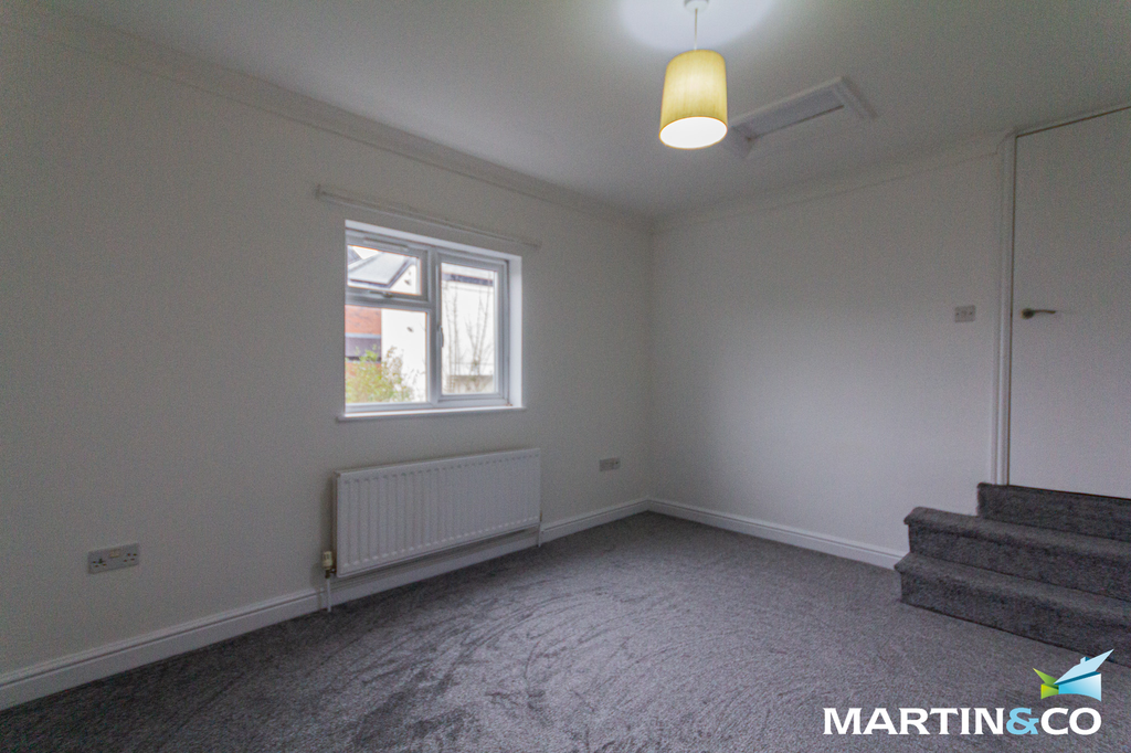 Property photo 3 of 5 Picture4