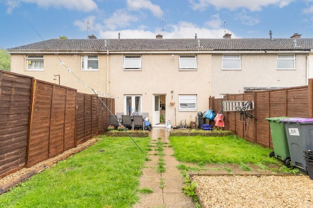 Property photo 2 of 11