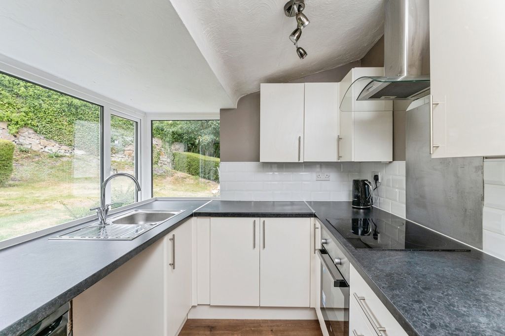 Property photo 2 of 15 Kitchen
