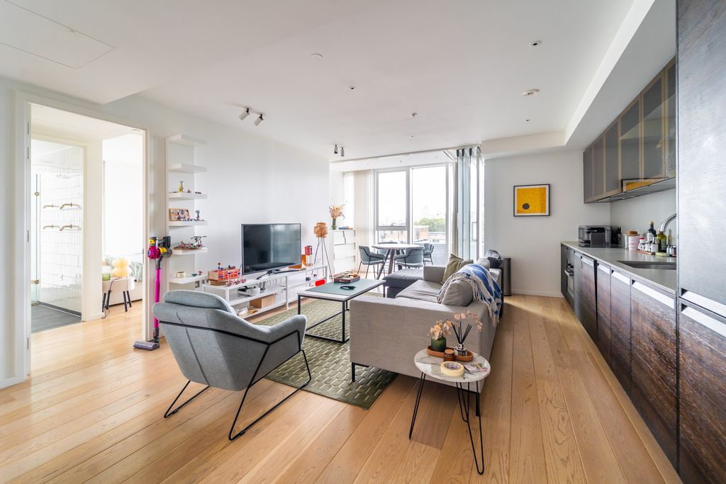 Property photo 1 of 12 Ndb07098