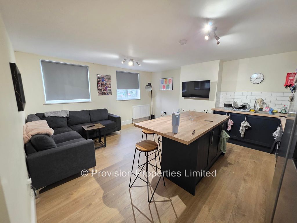 Property photo 1 of 12 Photo