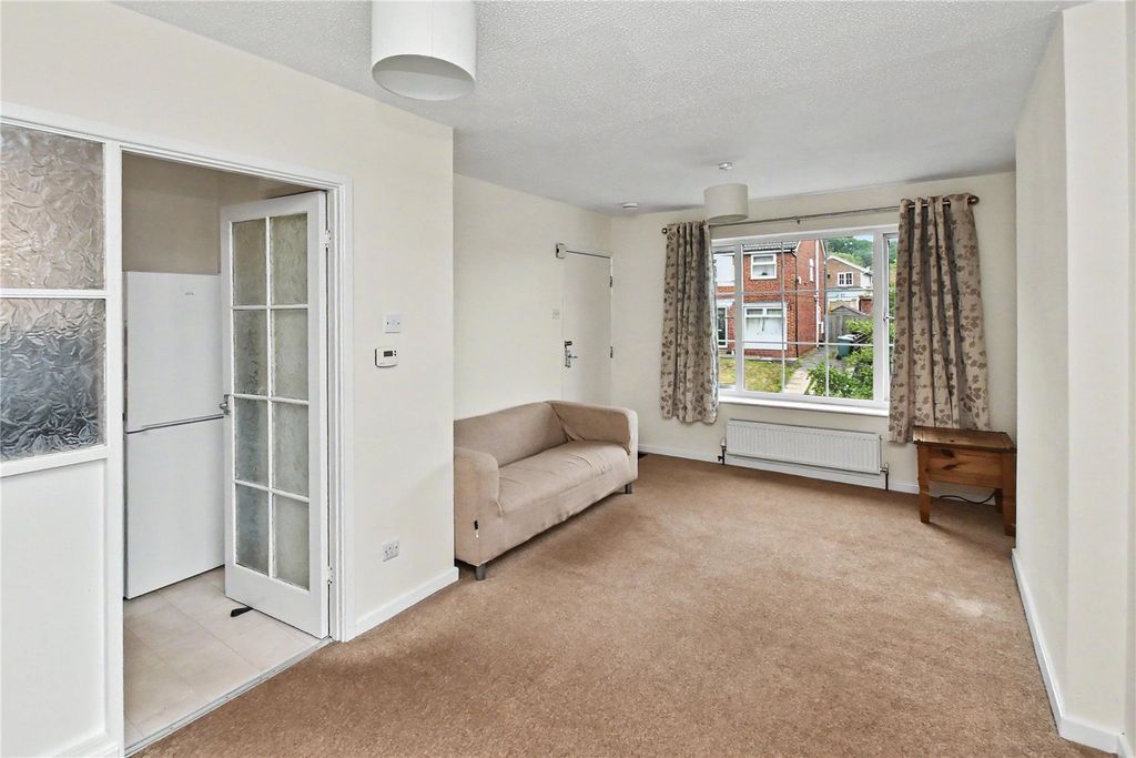 Property photo 3 of 8 Picture No. 02