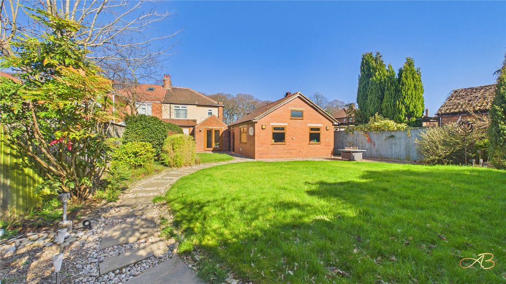 Property photo 2 of 17 Picture No. 06