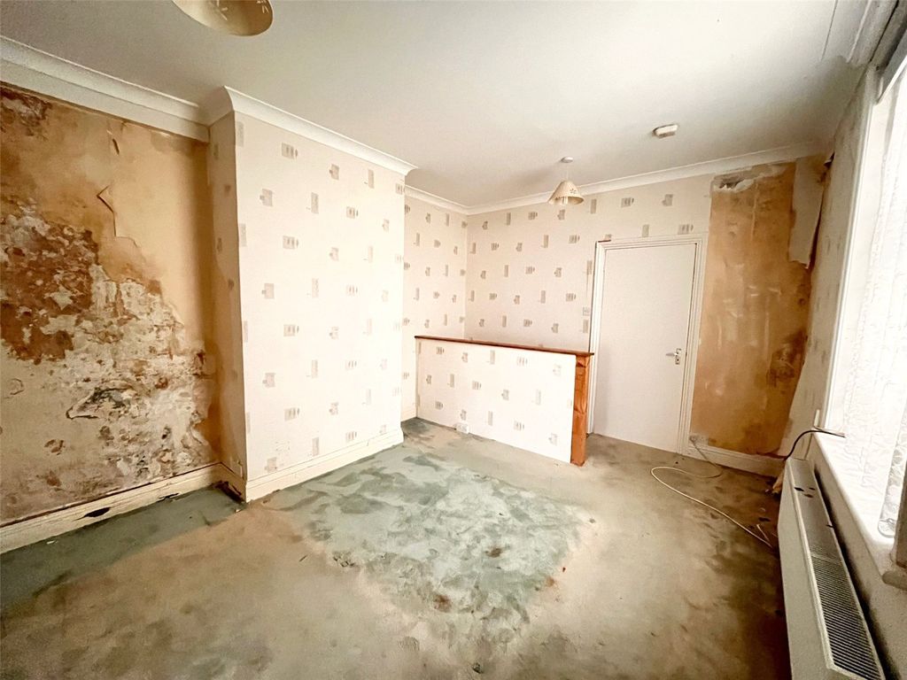 Additional image 5 of 1 bed flat for saleOsborne Terrace, Fortuneswell, Portland, Dorset DT5