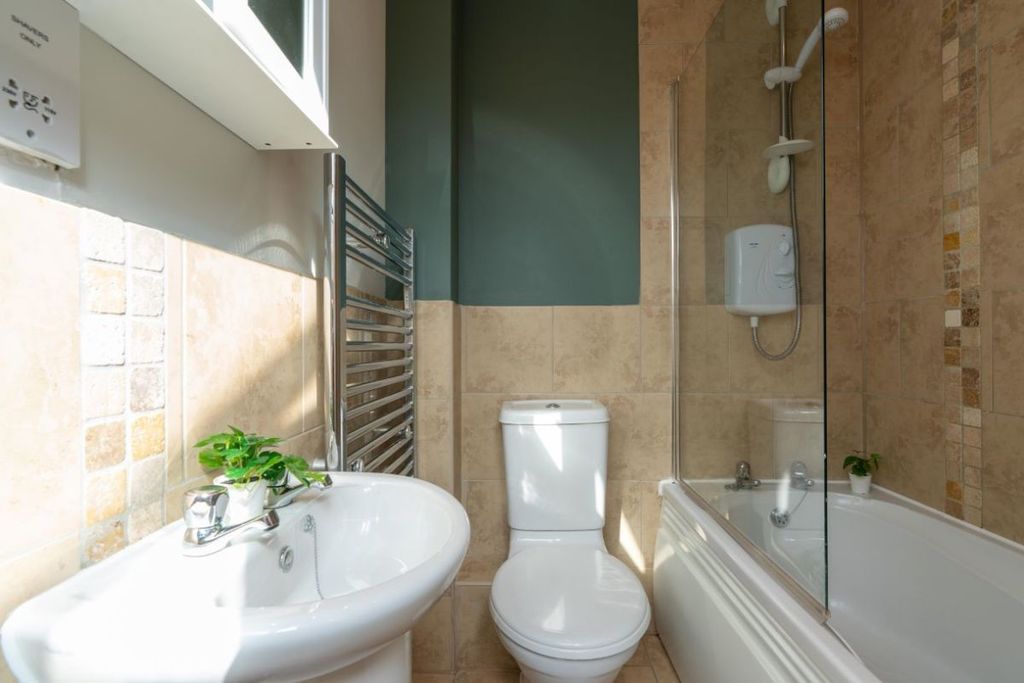 Property photo 3 of 3 Syf15 - Studio