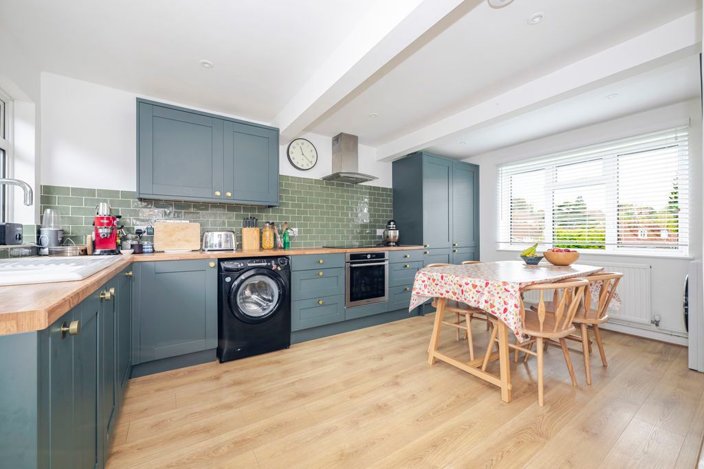 Property photo 2 of 14 Photo 1