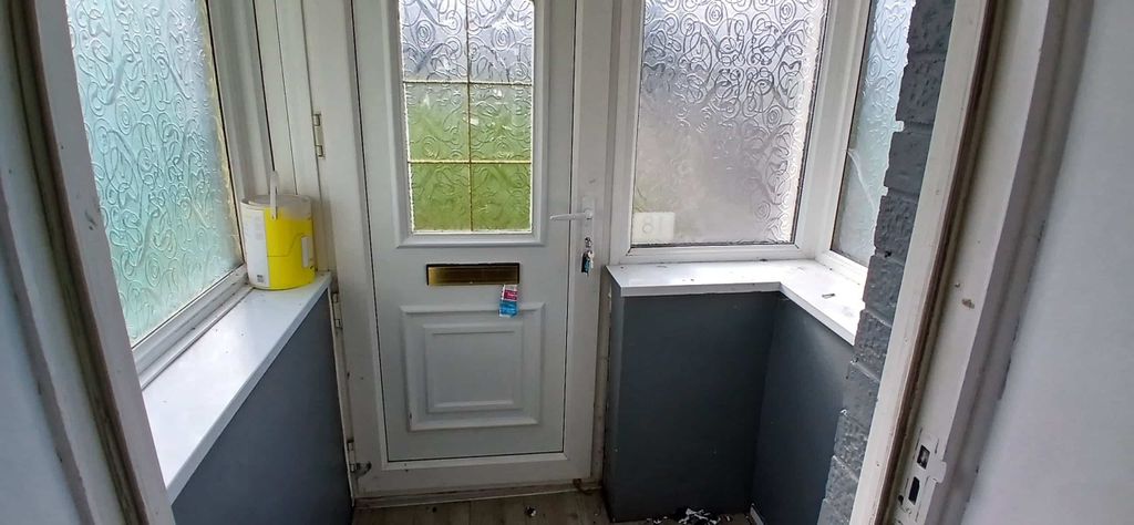Property photo 3 of 13 (1)