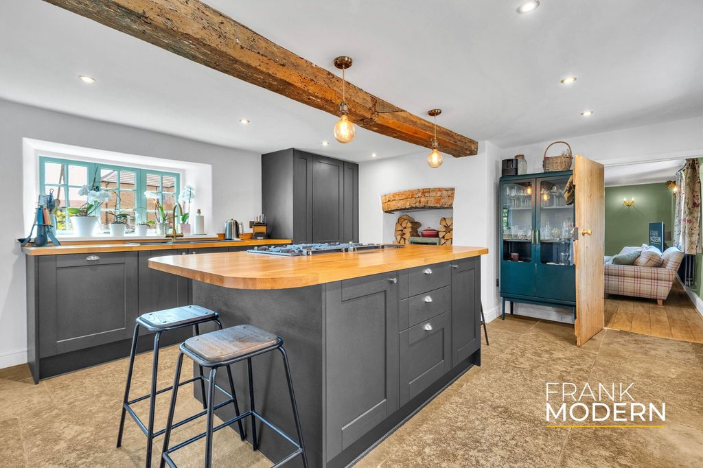 Property photo 2 of 45 Kitchen