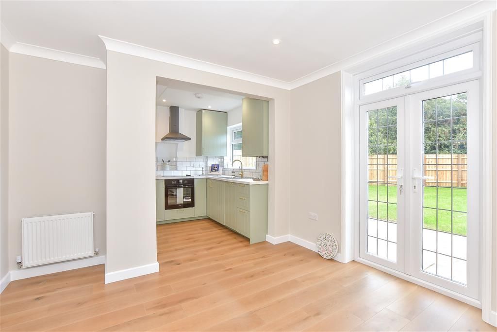 Property photo 1 of 11 Dining Area