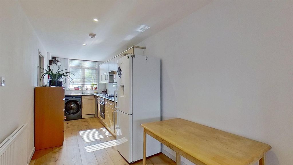 Property photo 3 of 15 Willow-Tree-Close-Sw18-09232026_165328.Jpg