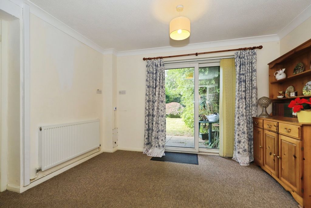 Property photo 3 of 8 Dining Room